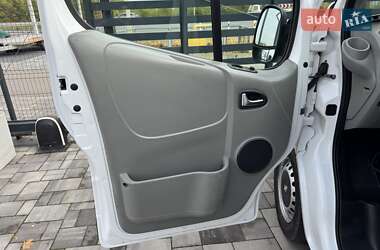 Минивэн Renault Trafic 2014 в 