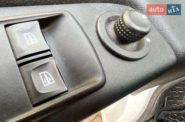 Грузовой фургон Renault Trafic 2018 в  фото 16 Грузовой фургон Renault Trafic 2018 в