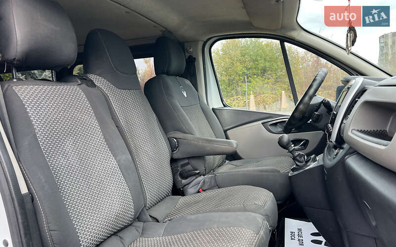 Мінівен Renault Trafic 2016 в Львові фото 17 Мінівен Renault Trafic 2016 в Львові