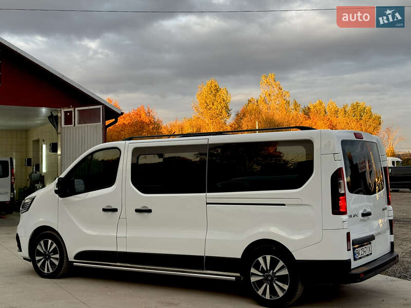 Мінівен Renault Trafic 2022 в Дубні