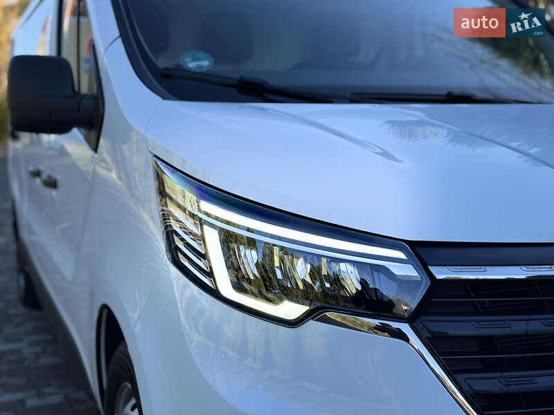 Вантажний фургон Renault Trafic 2023 в Самборі
