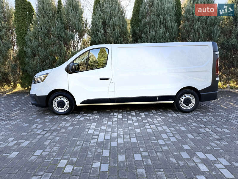 Вантажний фургон Renault Trafic 2023 в Самборі