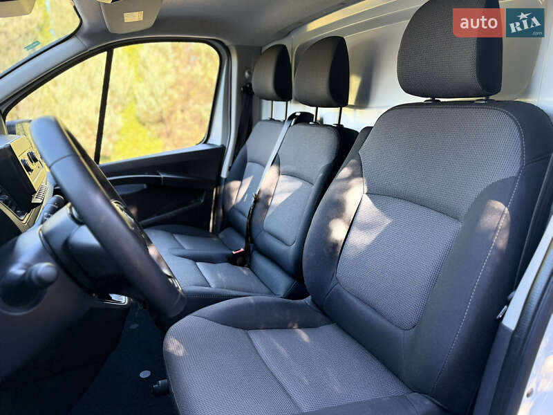 Вантажний фургон Renault Trafic 2023 в Самборі