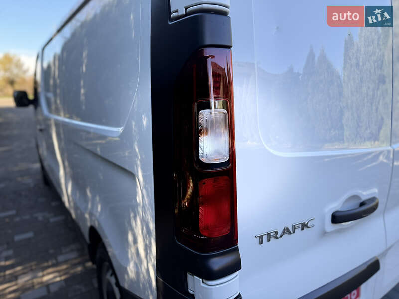 Вантажний фургон Renault Trafic 2023 в Самборі