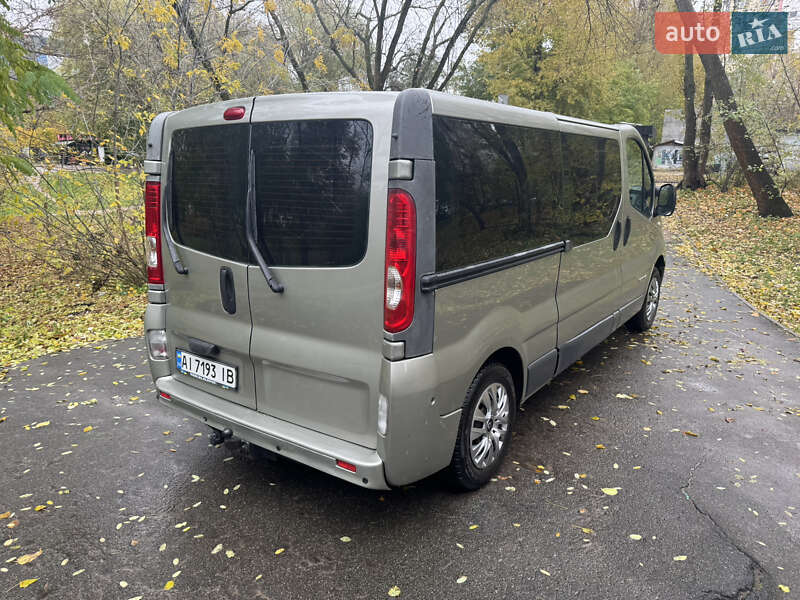 Минивэн Renault Trafic 2011 в Киеве фото 5 Минивэн Renault Trafic 2011 в Киеве