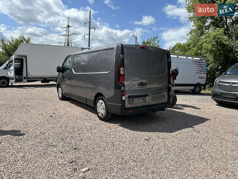 Грузовой фургон Renault Trafic 2017 в Ровно фото 8 Грузовой фургон Renault Trafic 2017 в Ровно