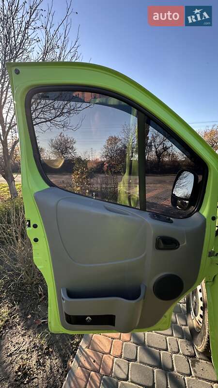 Минивэн Renault Trafic 2009 в Бершади