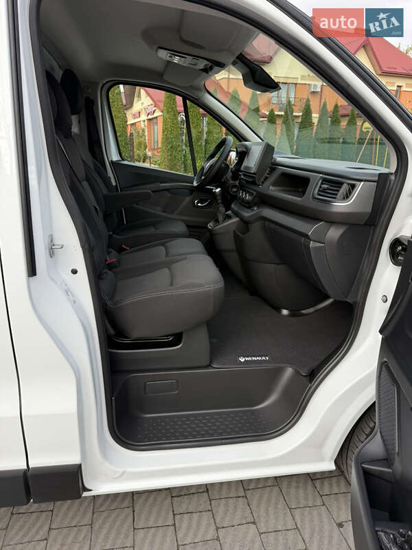 Грузовой фургон Renault Trafic 2023 в Львове