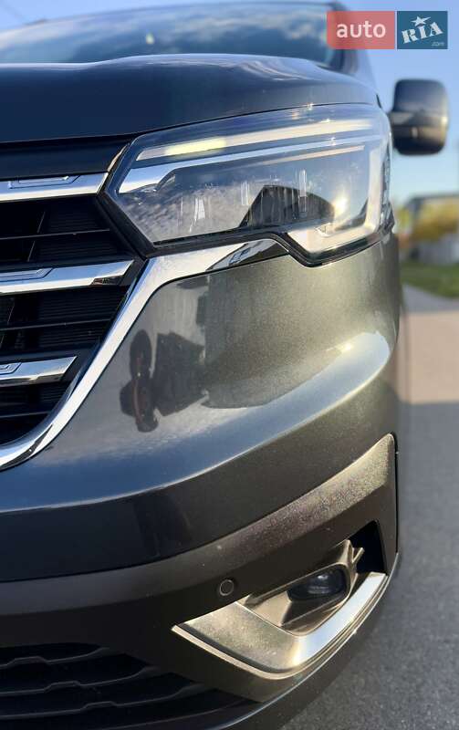 Минивэн Renault Trafic 2022 в Киеве фото 26 Минивэн Renault Trafic 2022 в Киеве