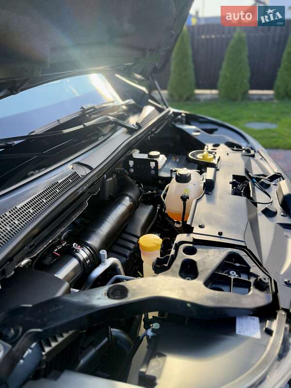 Минивэн Renault Trafic 2022 в Киеве фото 50 Минивэн Renault Trafic 2022 в Киеве