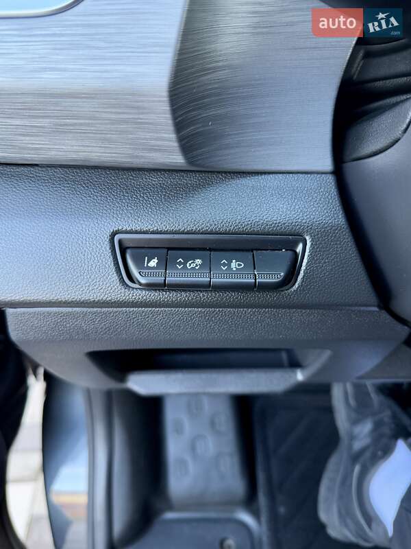 Минивэн Renault Trafic 2022 в Киеве фото 110 Минивэн Renault Trafic 2022 в Киеве