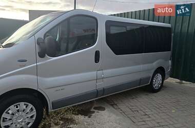 Минивэн Renault Trafic 2012 в 