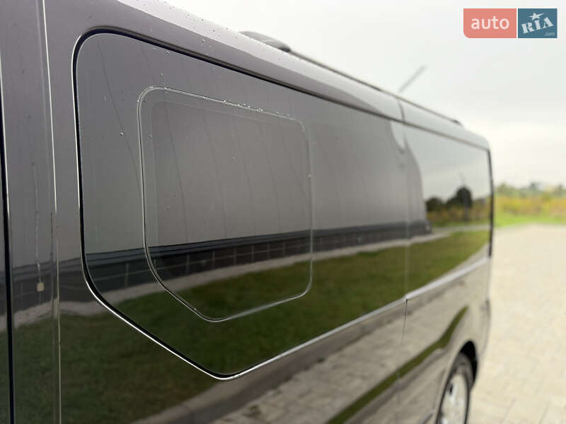 Мінівен Renault Trafic 2013 в Рівному