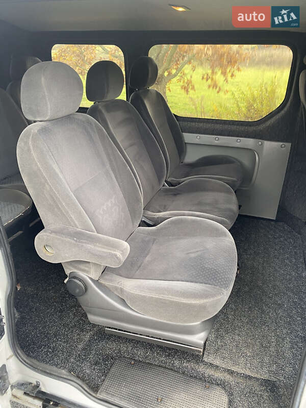 Минивэн Renault Trafic 2005 в Перемышлянах фото 10 Минивэн Renault Trafic 2005 в Перемышлянах