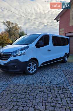Минивэн Renault Trafic 2021 в 