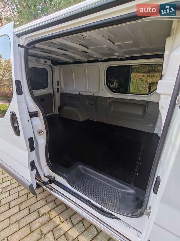 Грузовой фургон Renault Trafic 2013 в Харькове фото 3 Грузовой фургон Renault Trafic 2013 в Харькове