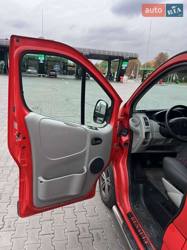 Минивэн Renault Trafic 2014 в Луцке фото 18 Минивэн Renault Trafic 2014 в Луцке