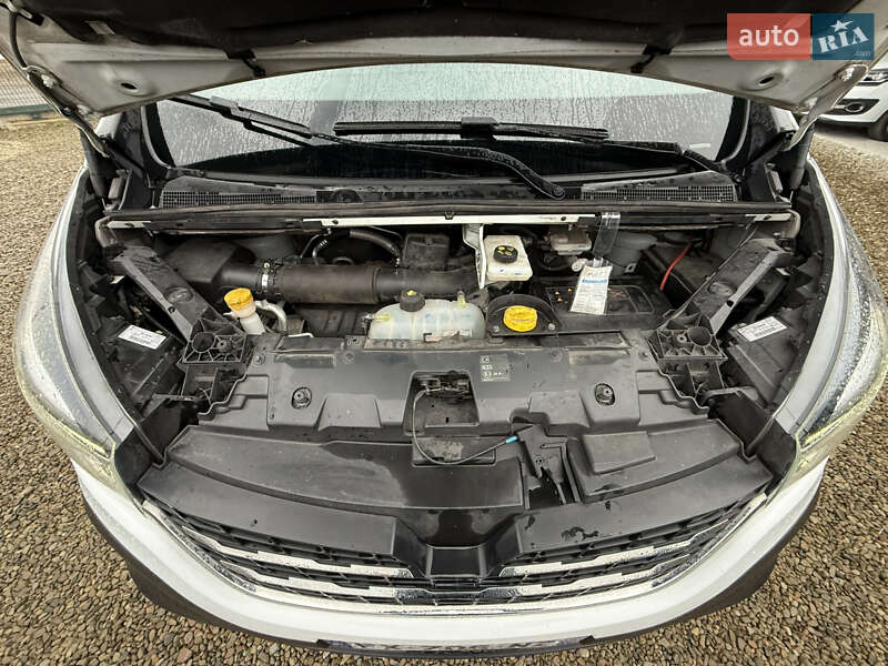 Вантажний фургон Renault Trafic 2021 в Калуші