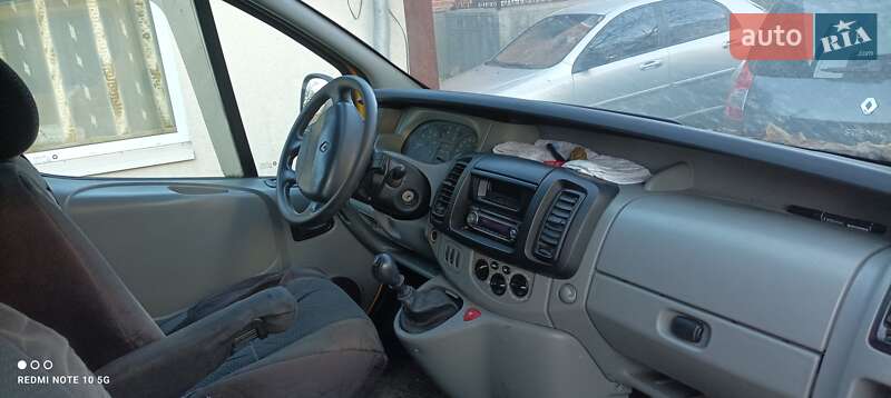 Мінівен Renault Trafic 2004 в Бродах