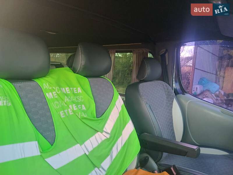 Мінівен Renault Trafic 2005 в Вінниці