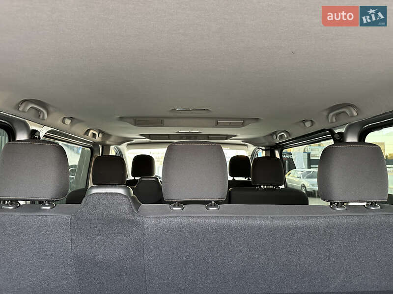 Минивэн Renault Trafic 2017 в Ужгороде фото 15 Минивэн Renault Trafic 2017 в Ужгороде