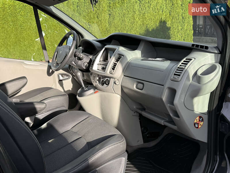 Мінівен Renault Trafic 2014 в Стрию