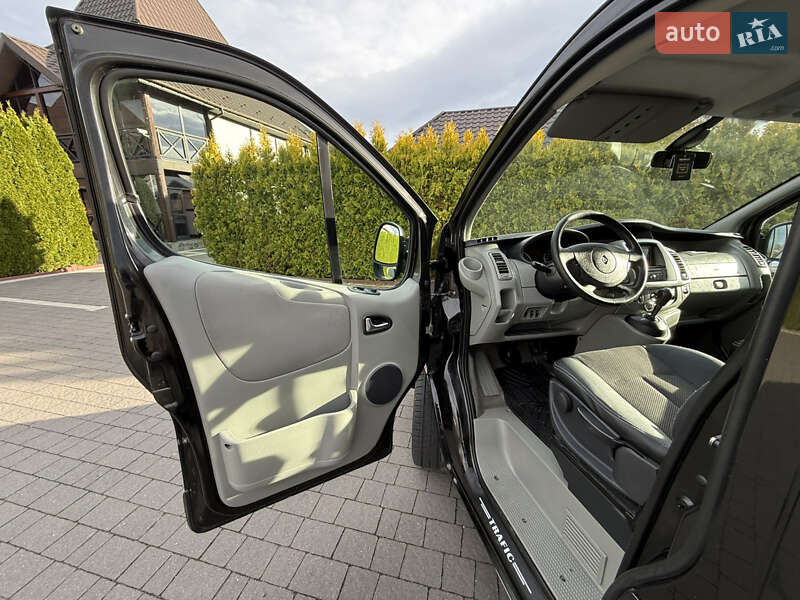 Мінівен Renault Trafic 2014 в Стрию