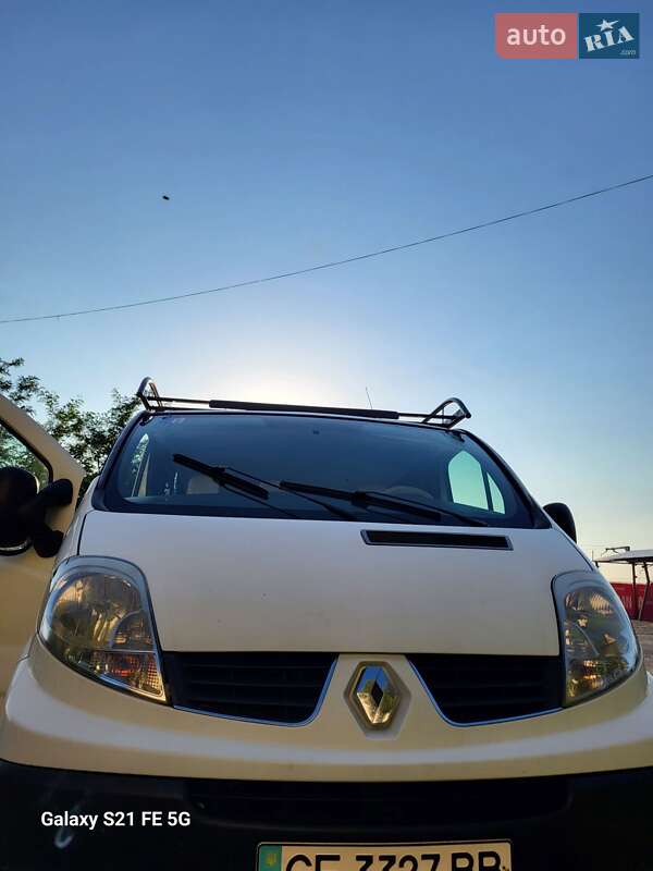 Минивэн Renault Trafic 2008 в Черновцах