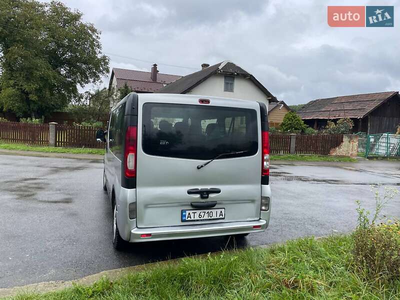 Минивэн Renault Trafic 2011 в Калуше