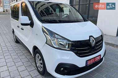 Мінівен Renault Trafic 2016 в Рівному