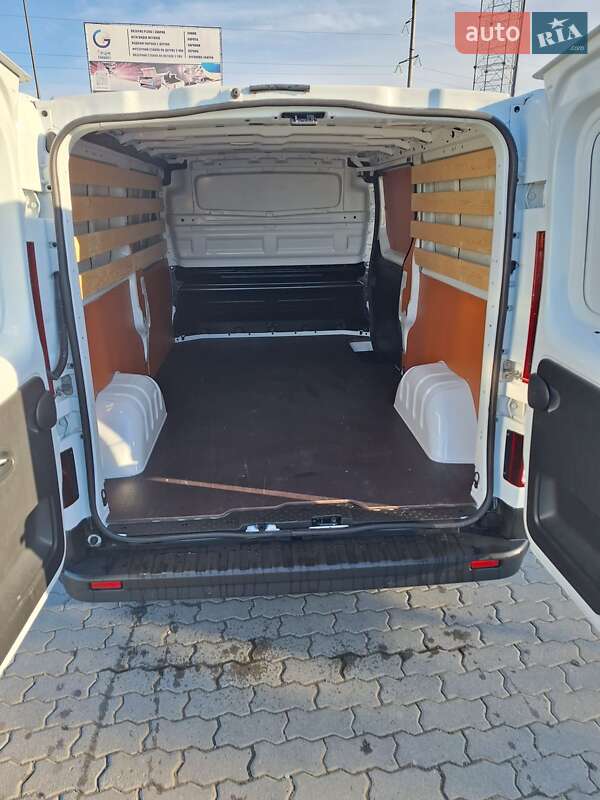 Грузовой фургон Renault Trafic 2023 в Черновцах