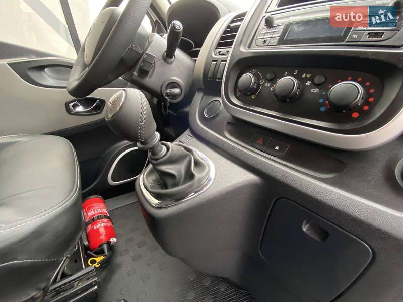 Грузовой фургон Renault Trafic 2015 в Ковеле фото 41 Грузовой фургон Renault Trafic 2015 в Ковеле