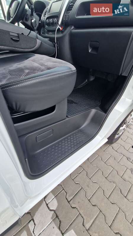 Минивэн Renault Trafic 2020 в Хмельницком фото 35 Минивэн Renault Trafic 2020 в Хмельницком