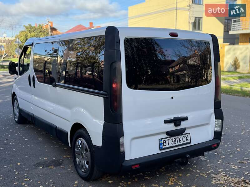 Мінівен Renault Trafic 2005 в Одесі
