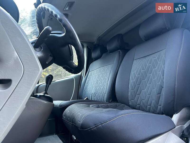 Минивэн Renault Trafic 2008 в Черновцах