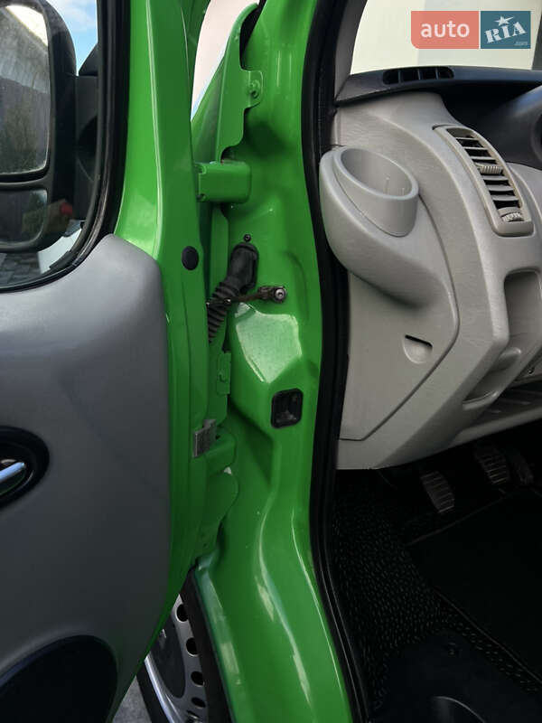 Минивэн Renault Trafic 2013 в Дубно