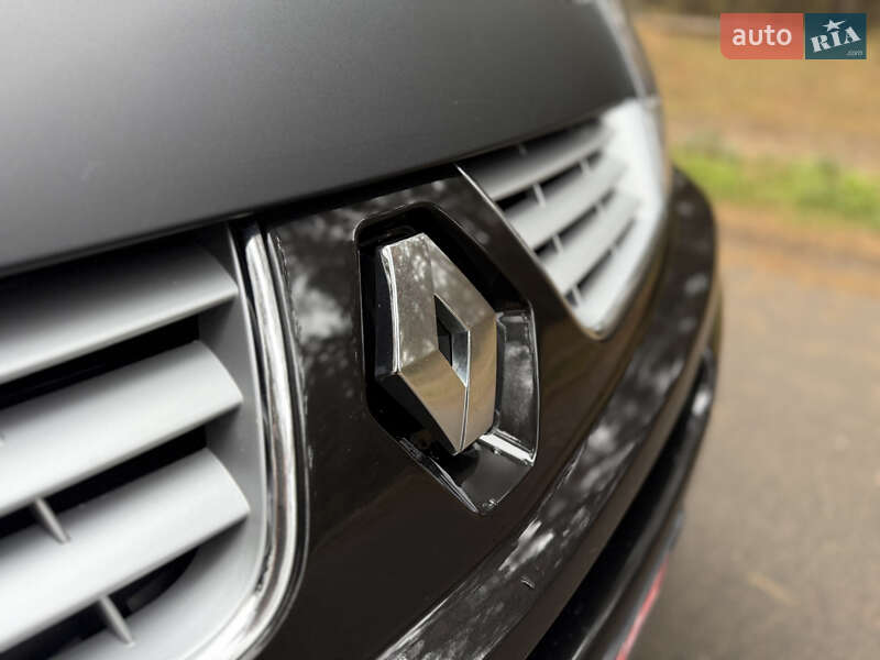 Мінівен Renault Trafic 2013 в Києві