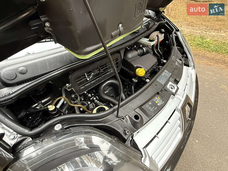 Мінівен Renault Trafic 2013 в Києві