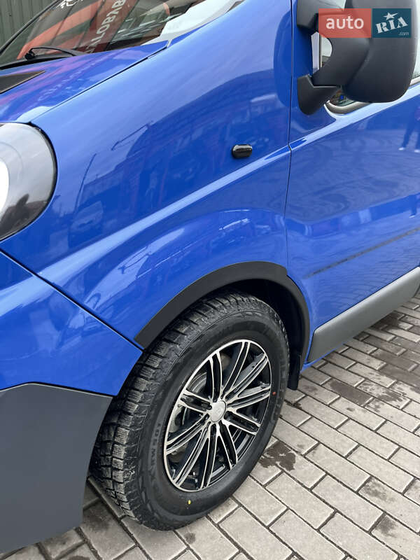 Микроавтобус грузовой (до 3,5т) Renault Trafic 2006 в Полонном фото 10 Микроавтобус грузовой (до 3,5т) Renault Trafic 2006 в Полонном