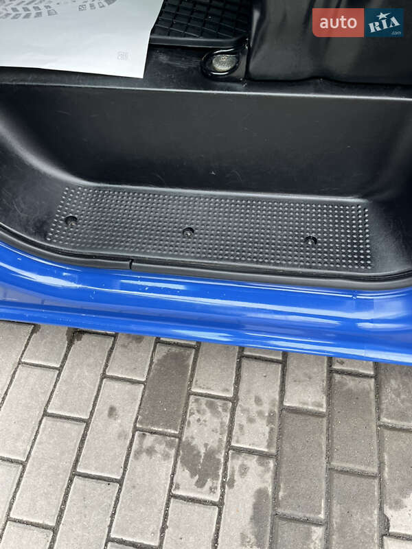 Микроавтобус грузовой (до 3,5т) Renault Trafic 2006 в Полонном фото 14 Микроавтобус грузовой (до 3,5т) Renault Trafic 2006 в Полонном