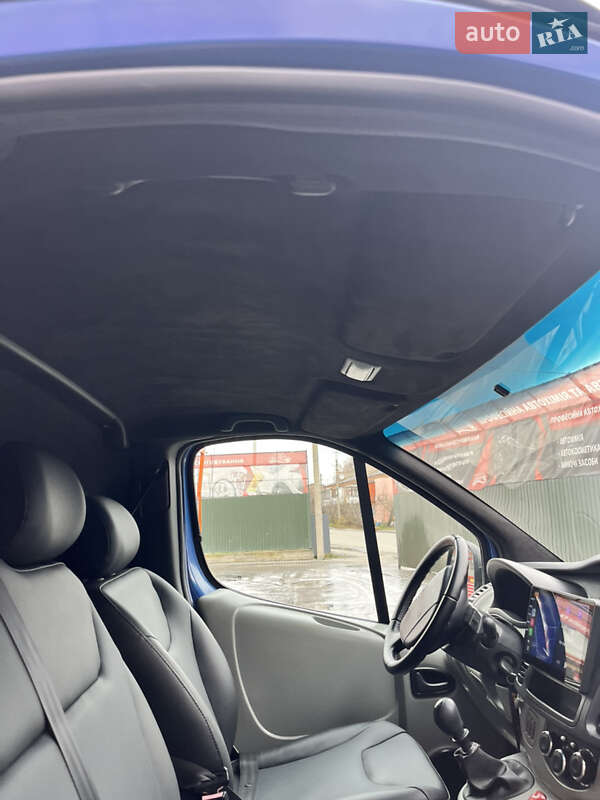 Микроавтобус грузовой (до 3,5т) Renault Trafic 2006 в Полонном фото 24 Микроавтобус грузовой (до 3,5т) Renault Trafic 2006 в Полонном