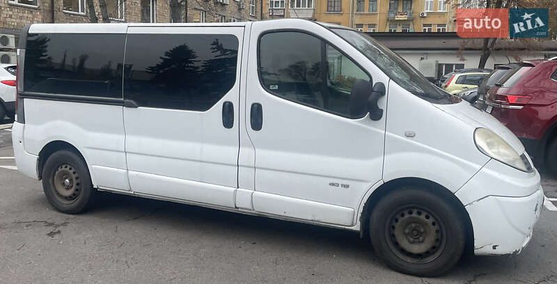 Минивэн Renault Trafic 2011 в Киеве фото 5 Минивэн Renault Trafic 2011 в Киеве