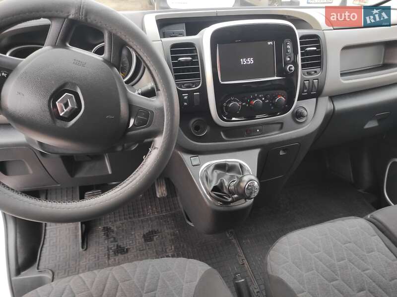 Грузовой фургон Renault Trafic 2016 в Луцке