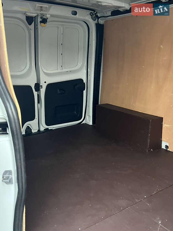 Грузовой фургон Renault Trafic 2017 в Луцке