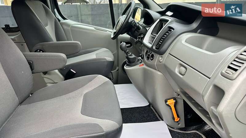 Мінівен Renault Trafic 2011 в Дубні фото 9 Мінівен Renault Trafic 2011 в Дубні