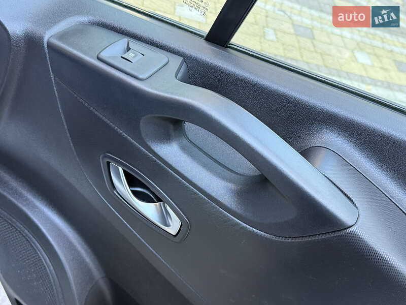 Грузовой фургон Renault Trafic 2021 в Дрогобыче фото 62 Грузовой фургон Renault Trafic 2021 в Дрогобыче