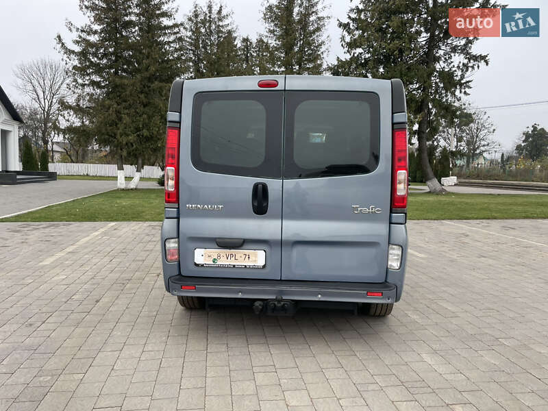 Минивэн Renault Trafic 2012 в Дубно