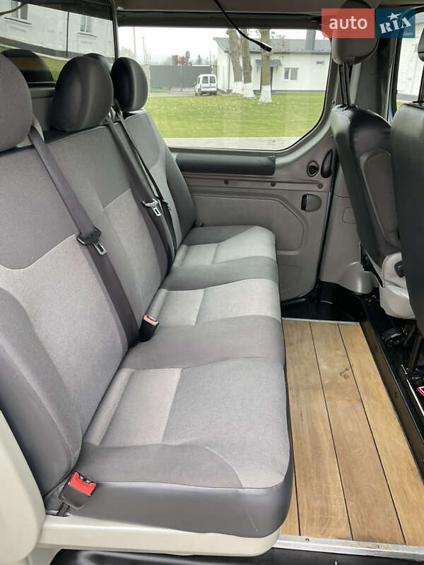 Минивэн Renault Trafic 2012 в Дубно