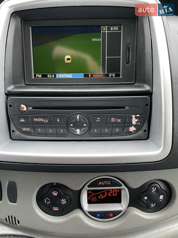 Минивэн Renault Trafic 2012 в Дубно