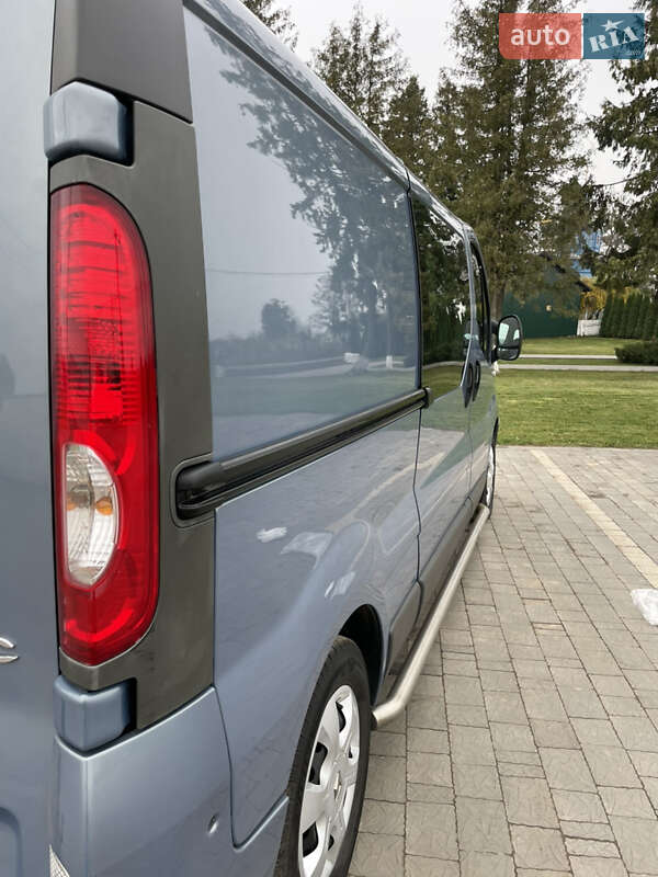 Минивэн Renault Trafic 2012 в Дубно